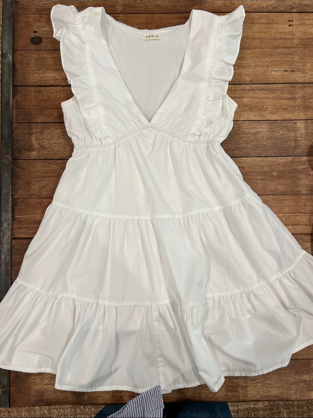 Kori white casual dress with pockets
size small